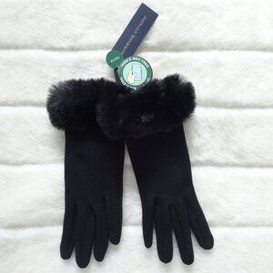 NWT Adrienne Vittadini Material Gloves